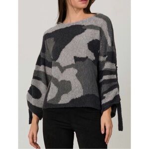 NWOT Margaret O'Leary Black & Gray Sweater, with Gathered Sleeves, Size XS